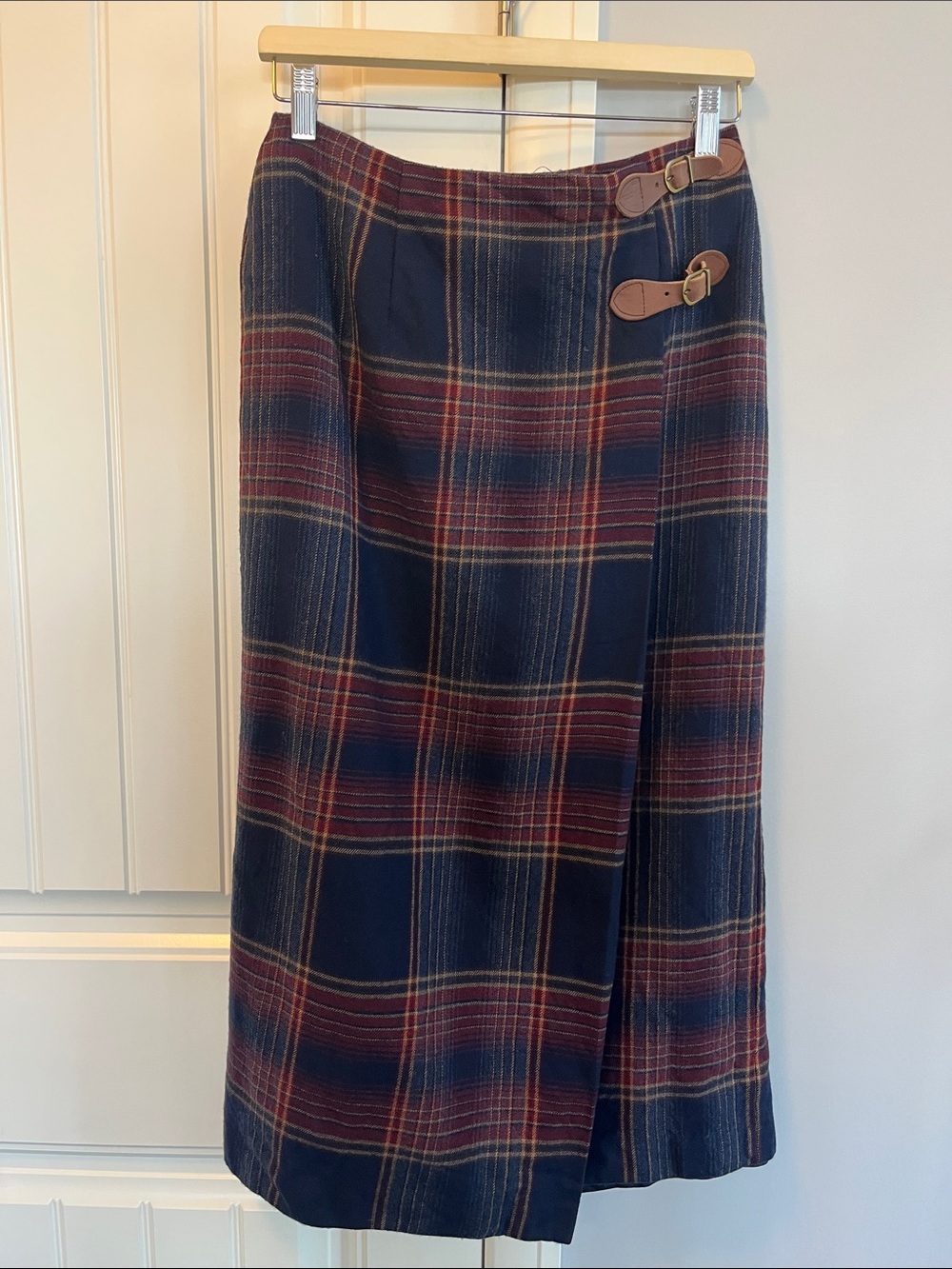 Vintage Talbots Wool Plaid Wrap Kilt Skirt with Leather Buckles 10